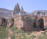 Ruins near Gopalpura